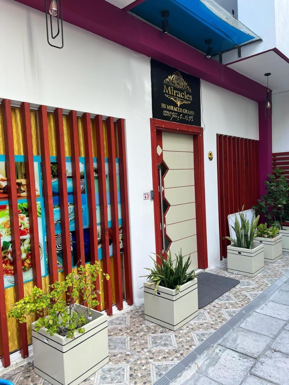 Hs Miracle Grand Hotel Hulhumale Exterior foto