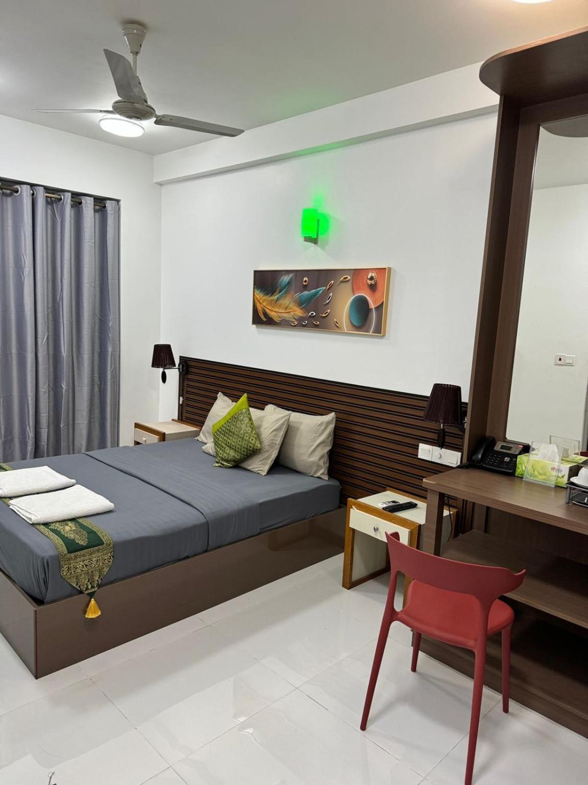 Hs Miracle Grand Hotel Hulhumale Exterior foto