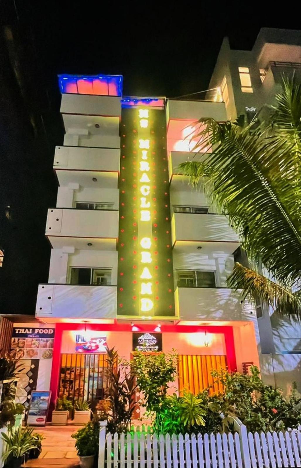 Hs Miracle Grand Hotel Hulhumale Exterior foto
