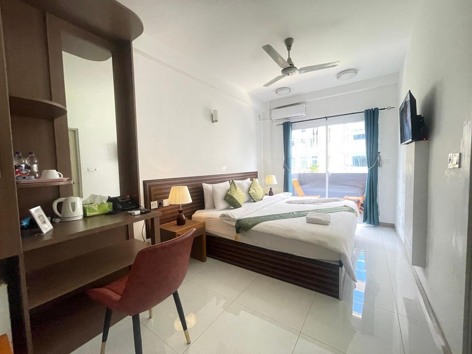 Hs Miracle Grand Hotel Hulhumale Exterior foto