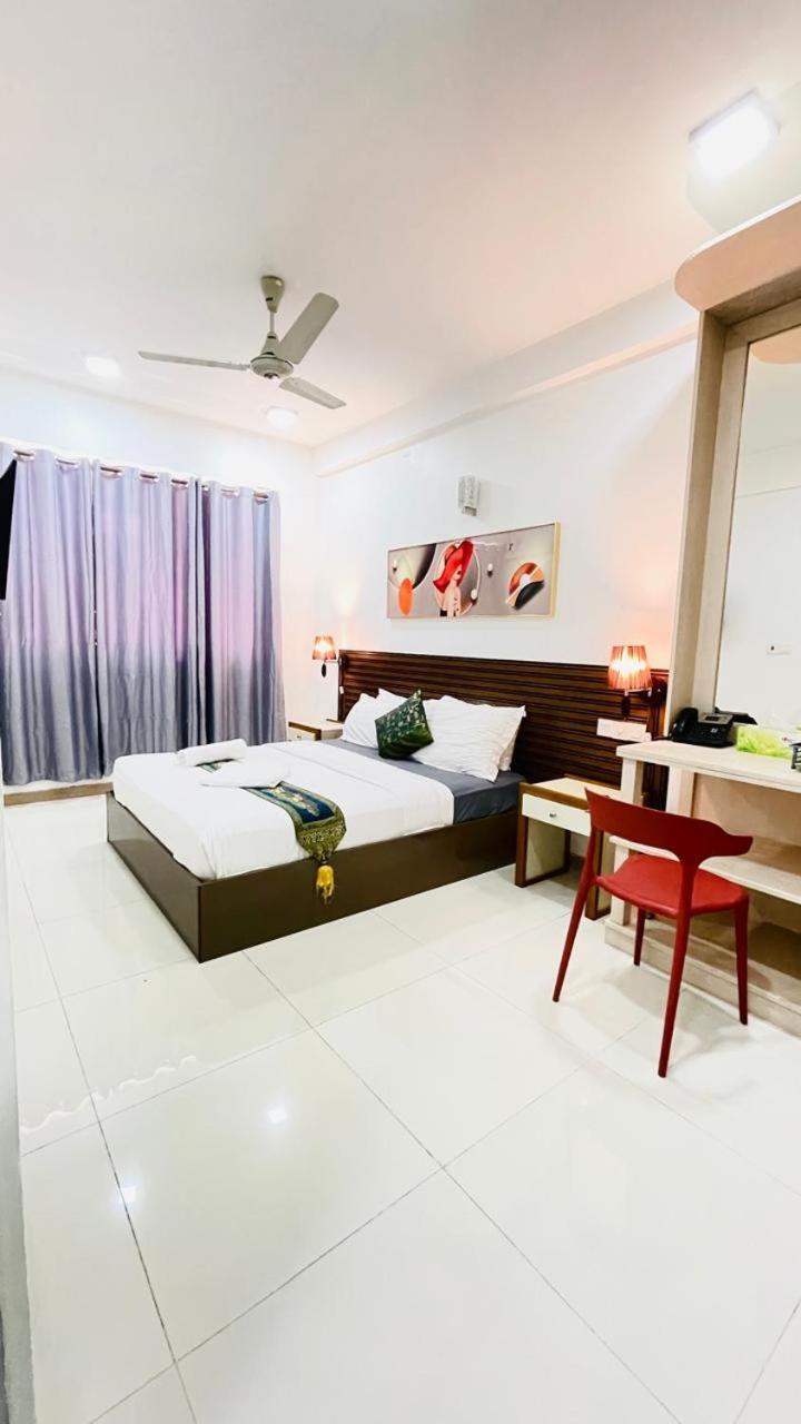 Hs Miracle Grand Hotel Hulhumale Exterior foto